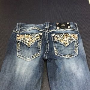 Miss me signature cropped size 27